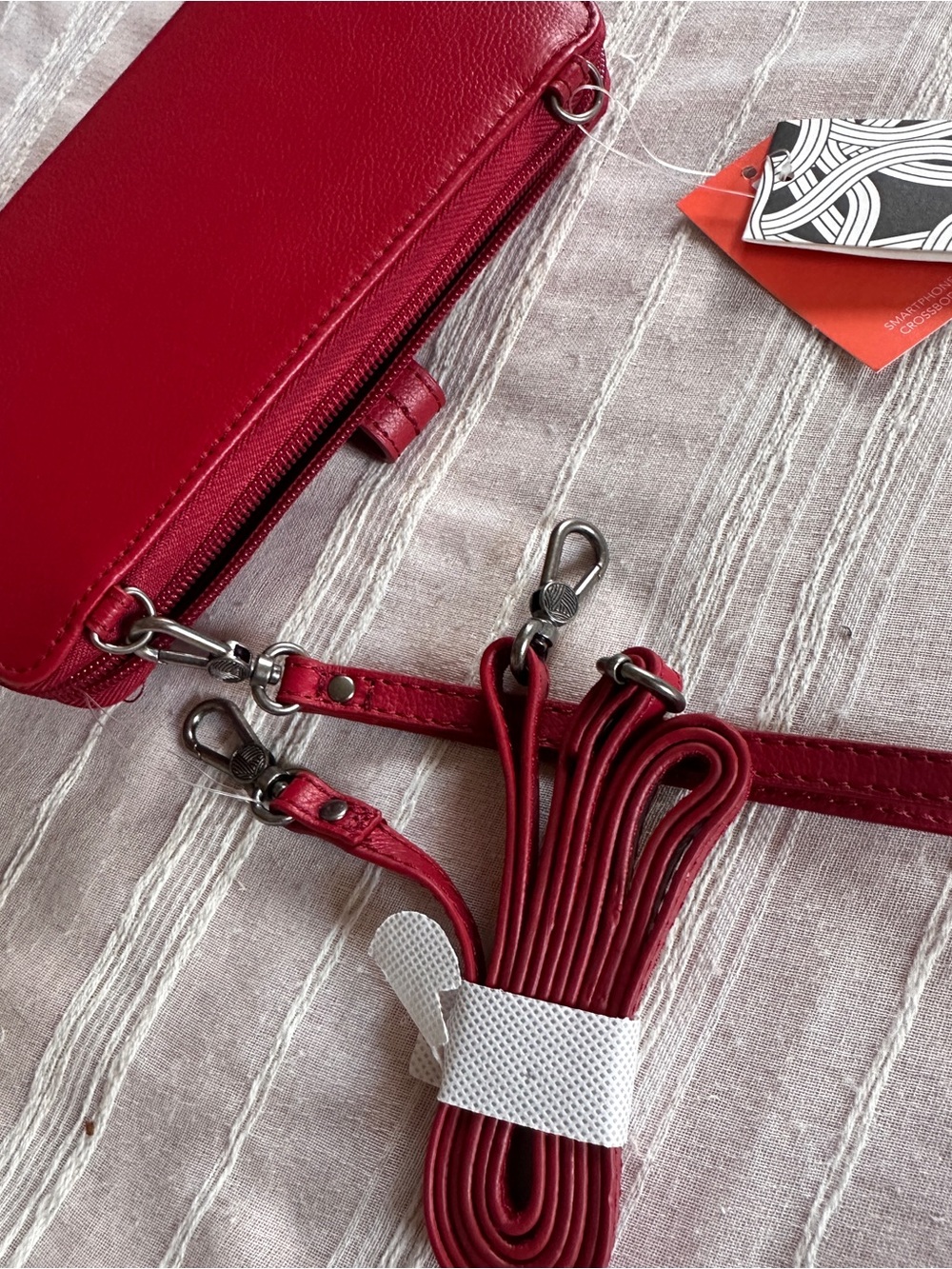 The Sak Iris Large Leather Smartphone Crossbody Wallet/Organizer in Scarlet Red - Picture 9 of 12